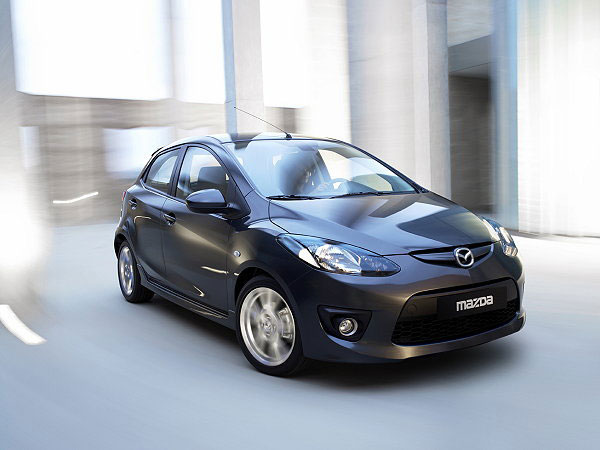 萬事得 Mazda 2